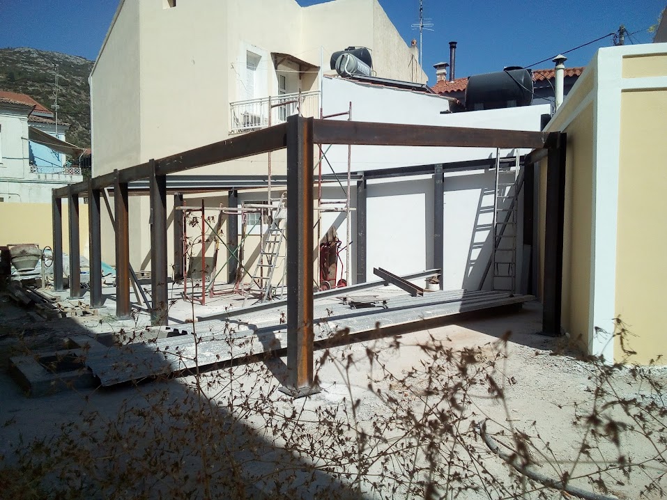 Κατασκευή με δοκούς Η